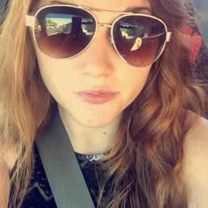 Meet your Posher, Candy